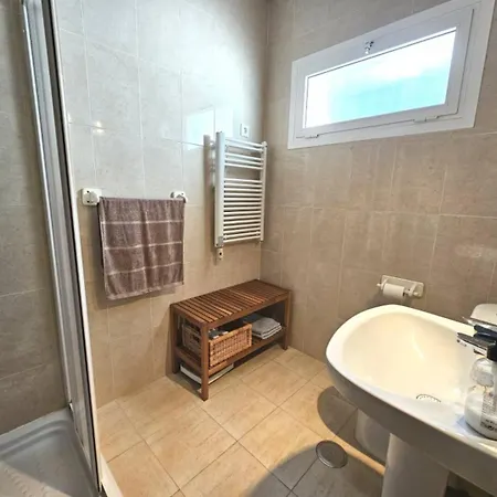 Holiday home Pass The Keys Con Piscina En *